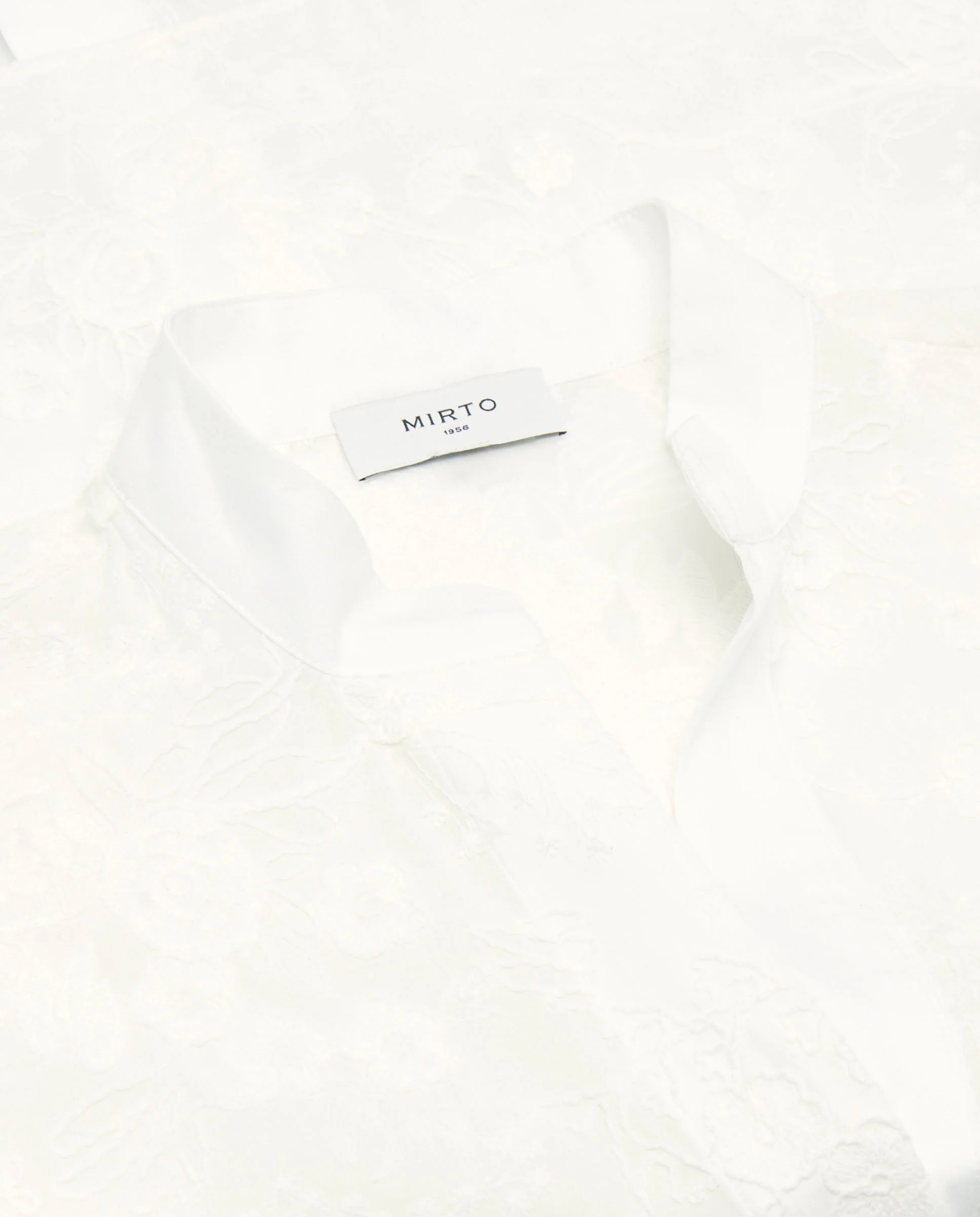 Camisa blanca bordado floral - Image 5