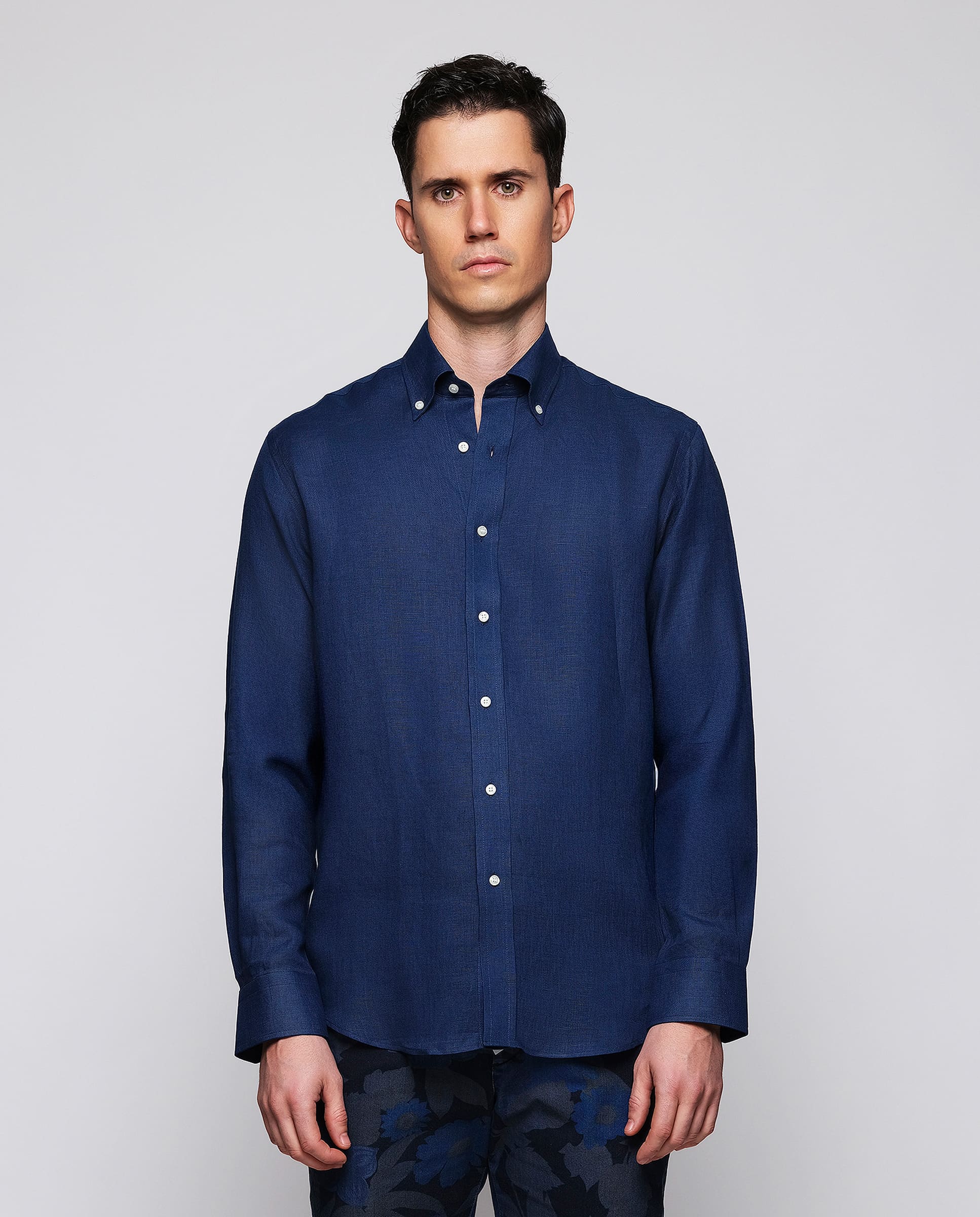 Camisa casual azul marino lino prelavado - Image 2