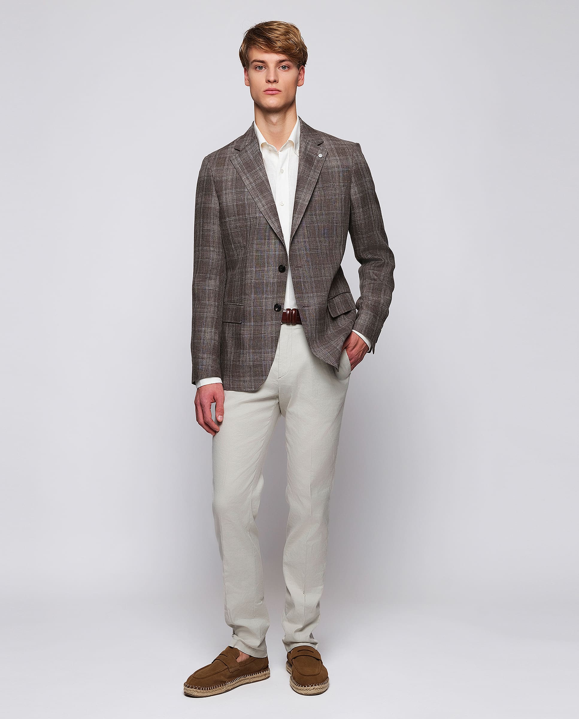 Camisa casual crudo de lino con doble bolsillo - Image 4