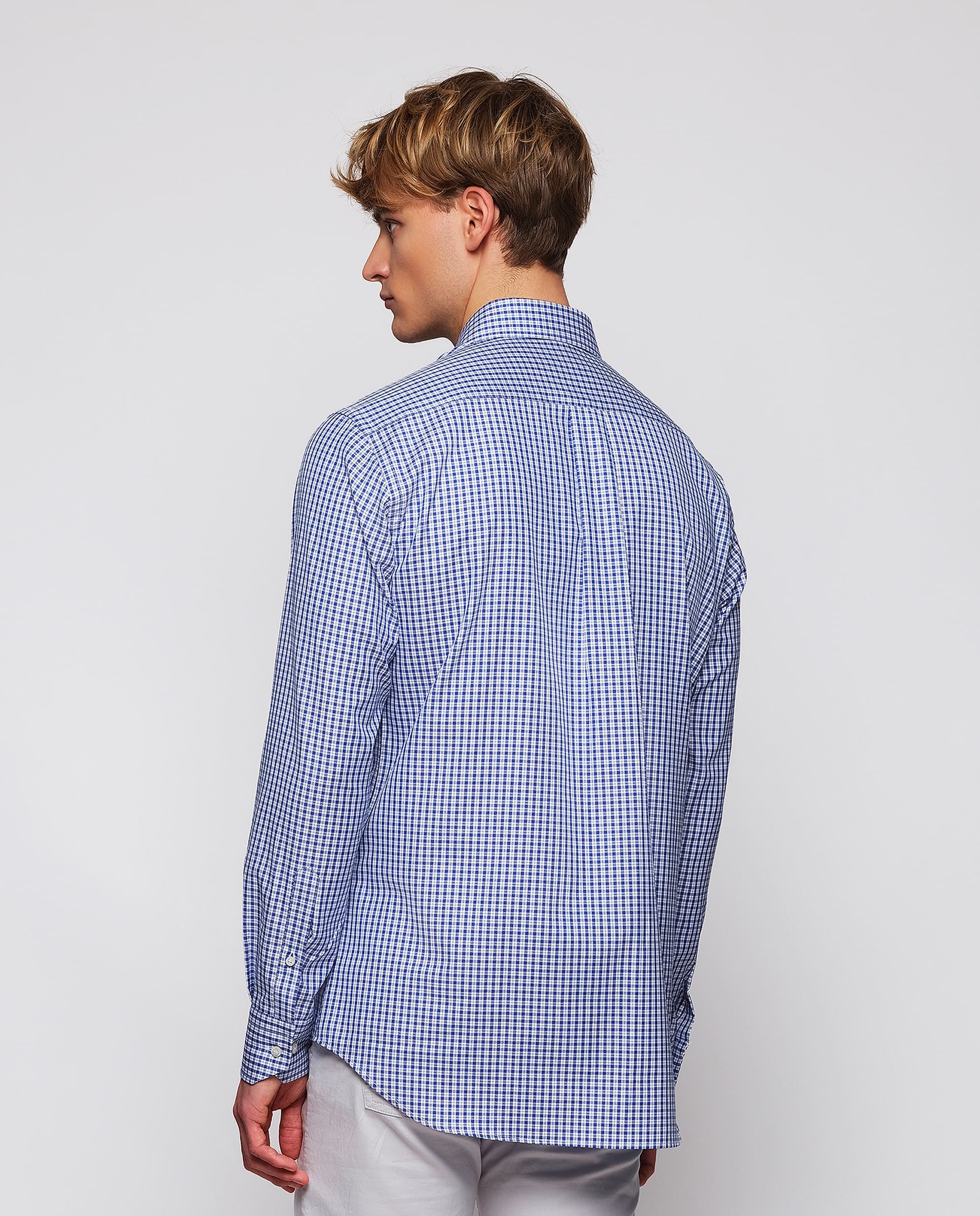 Camisa casual cuadros azules y blancos de algodón - Image 3