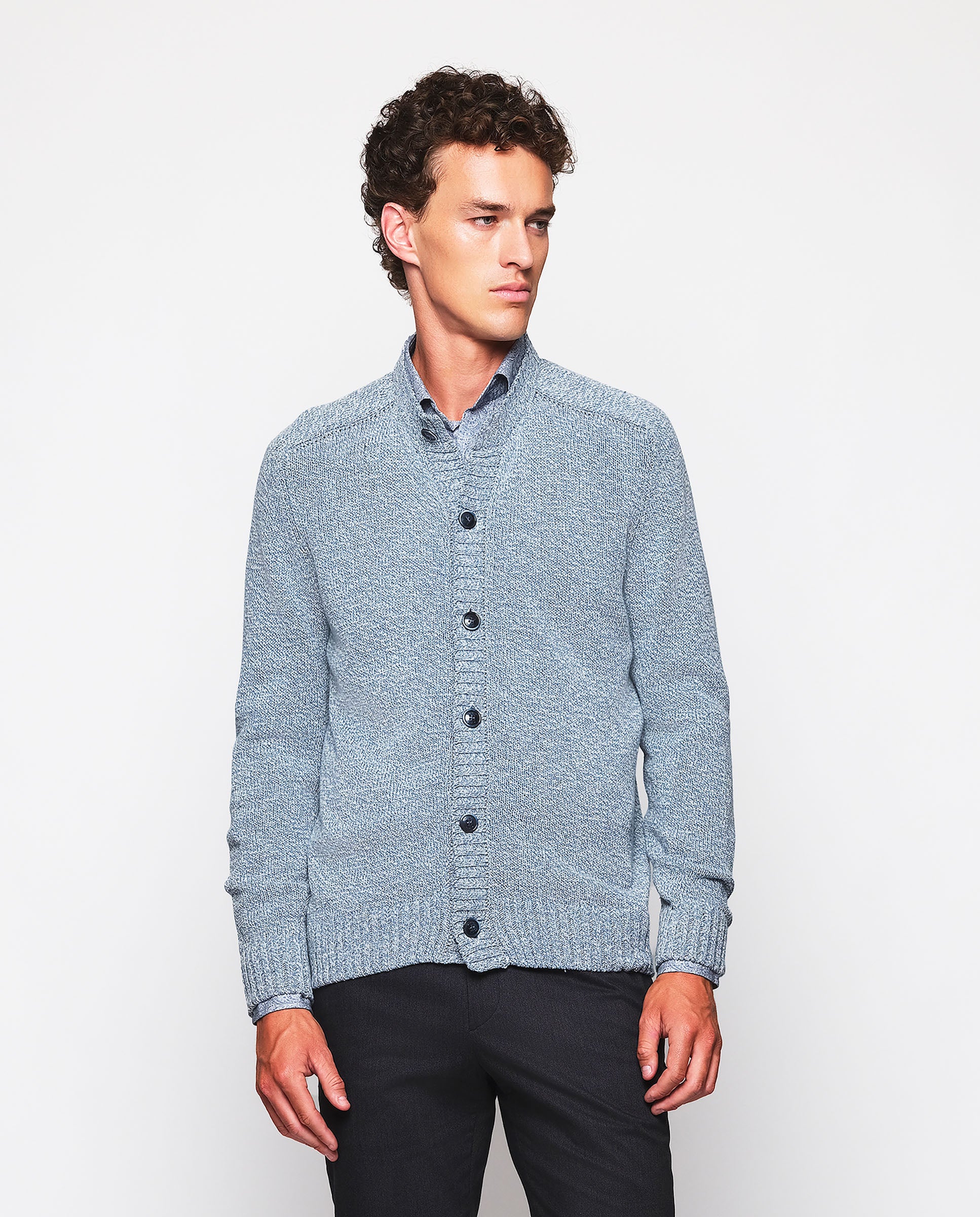 Chaqueta de punto gris con botones - Image 2