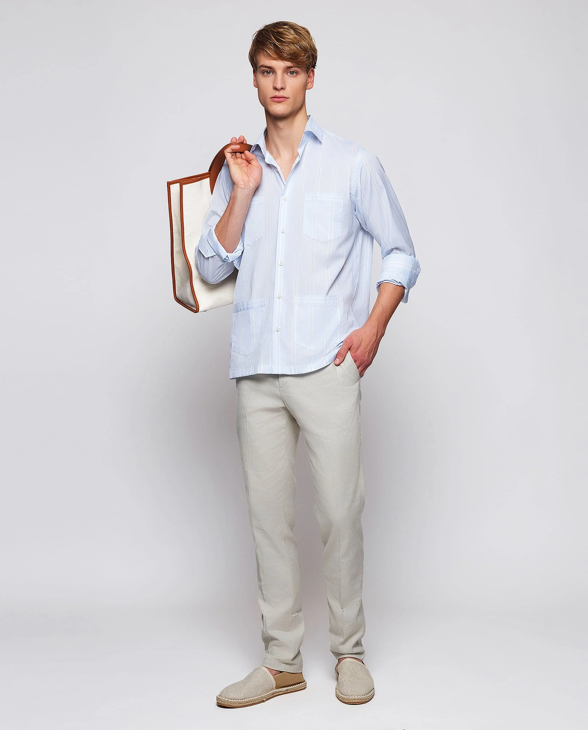Guayabera manga larga azul rayas blancas de algodón - Image 3