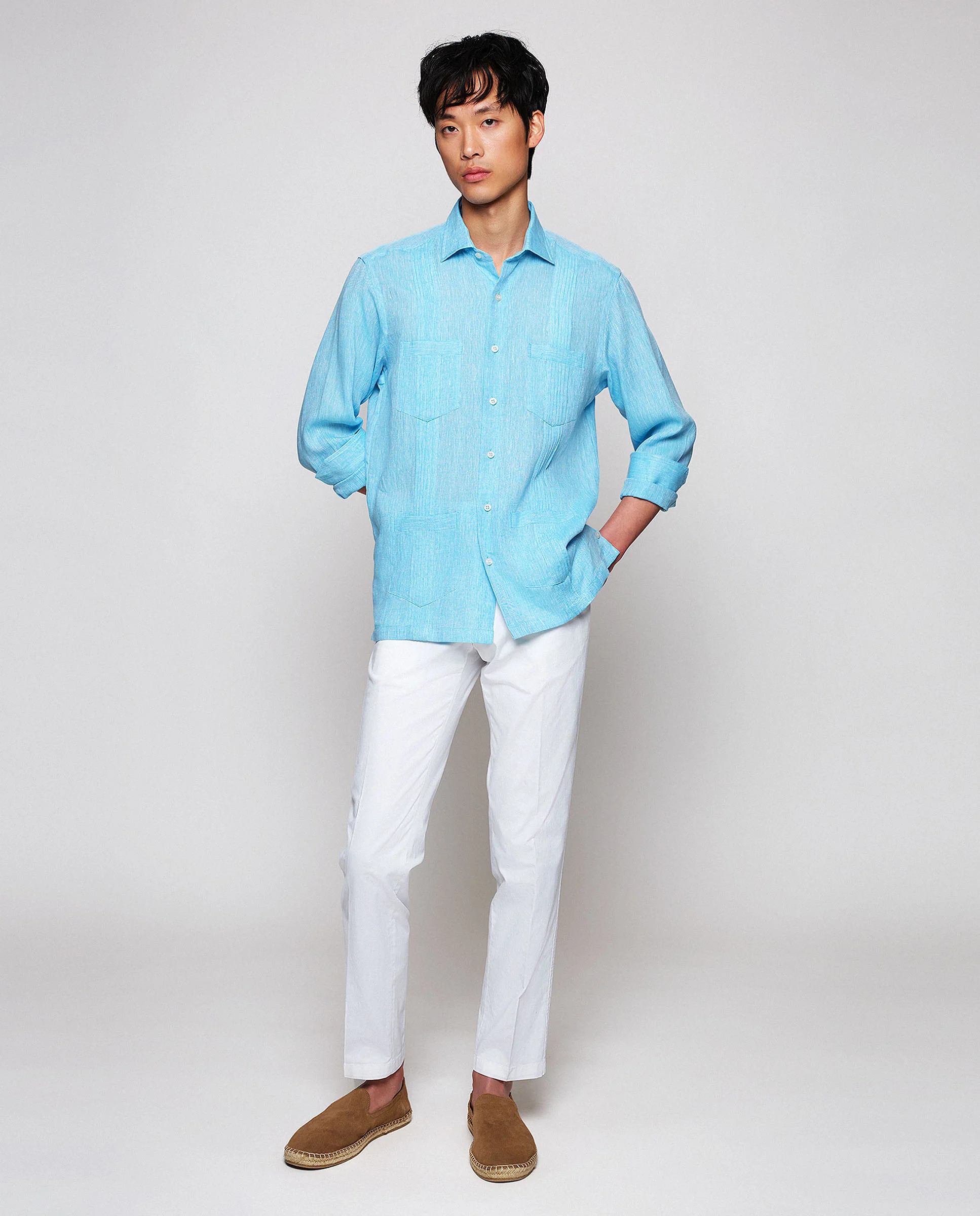 Guayabera manga larga turquesa de lino - Image 3