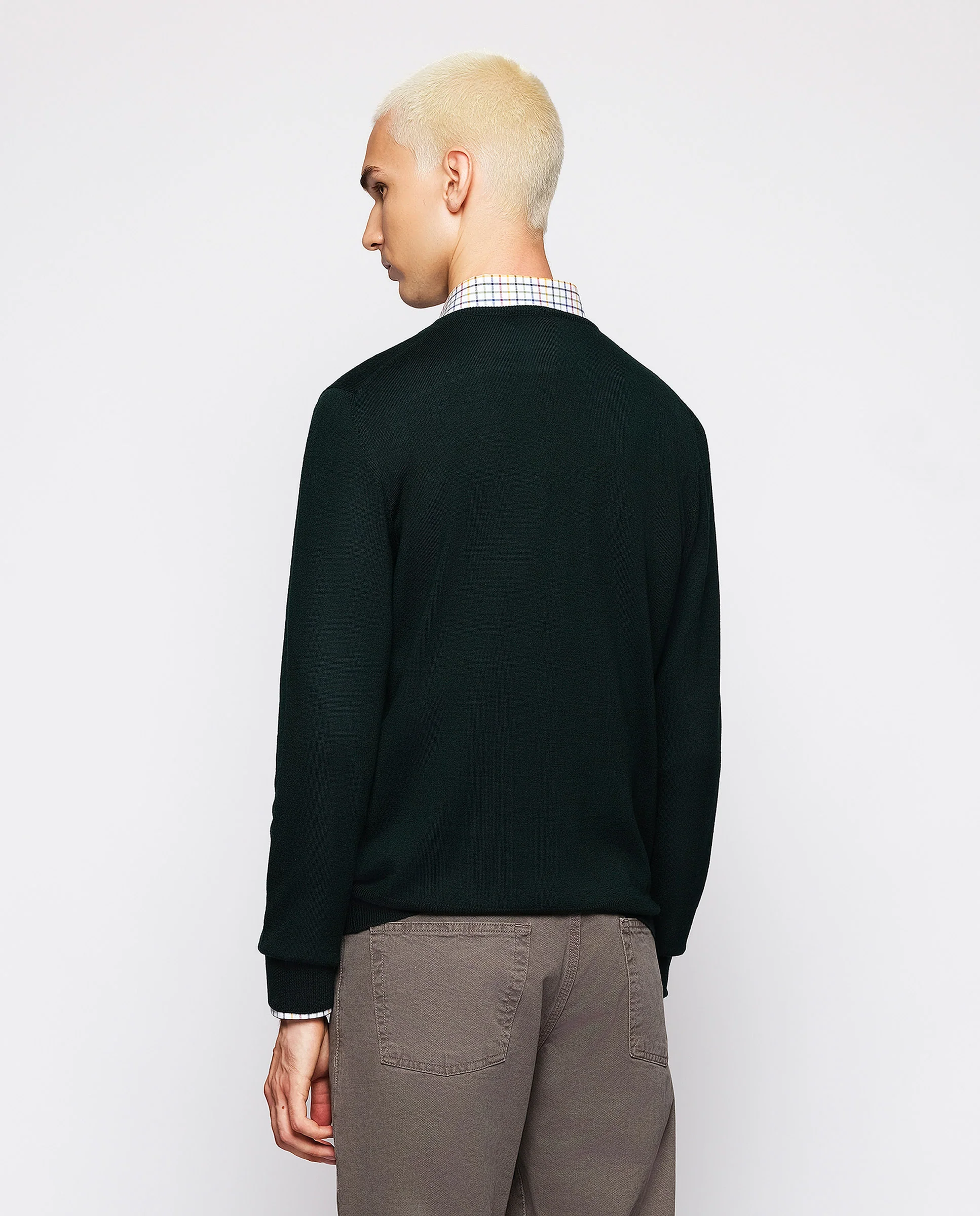 Jersey cuello V de lana merino verde - Image 3