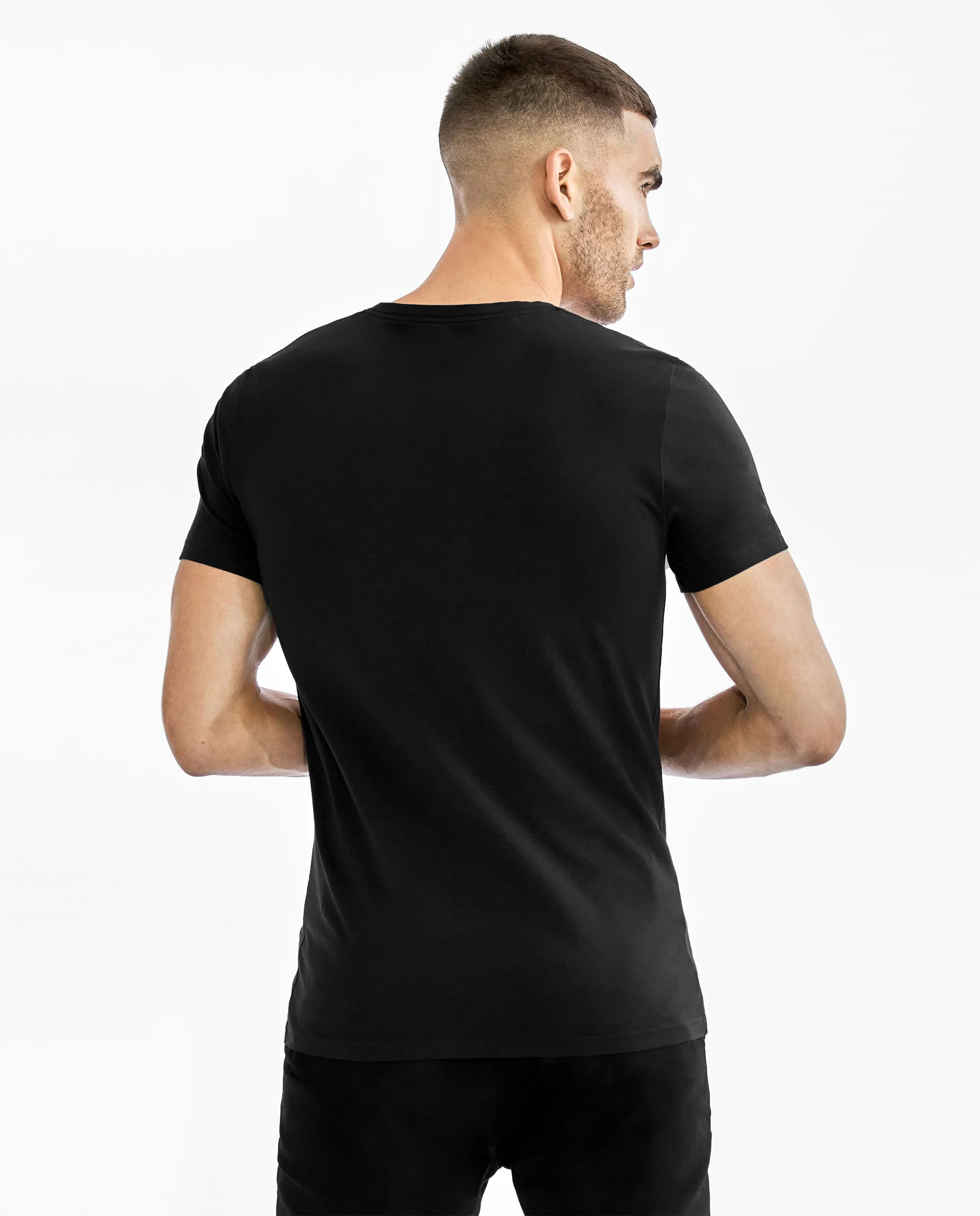 Pack 2 camisetas elásticas cuello pico negro - Image 3