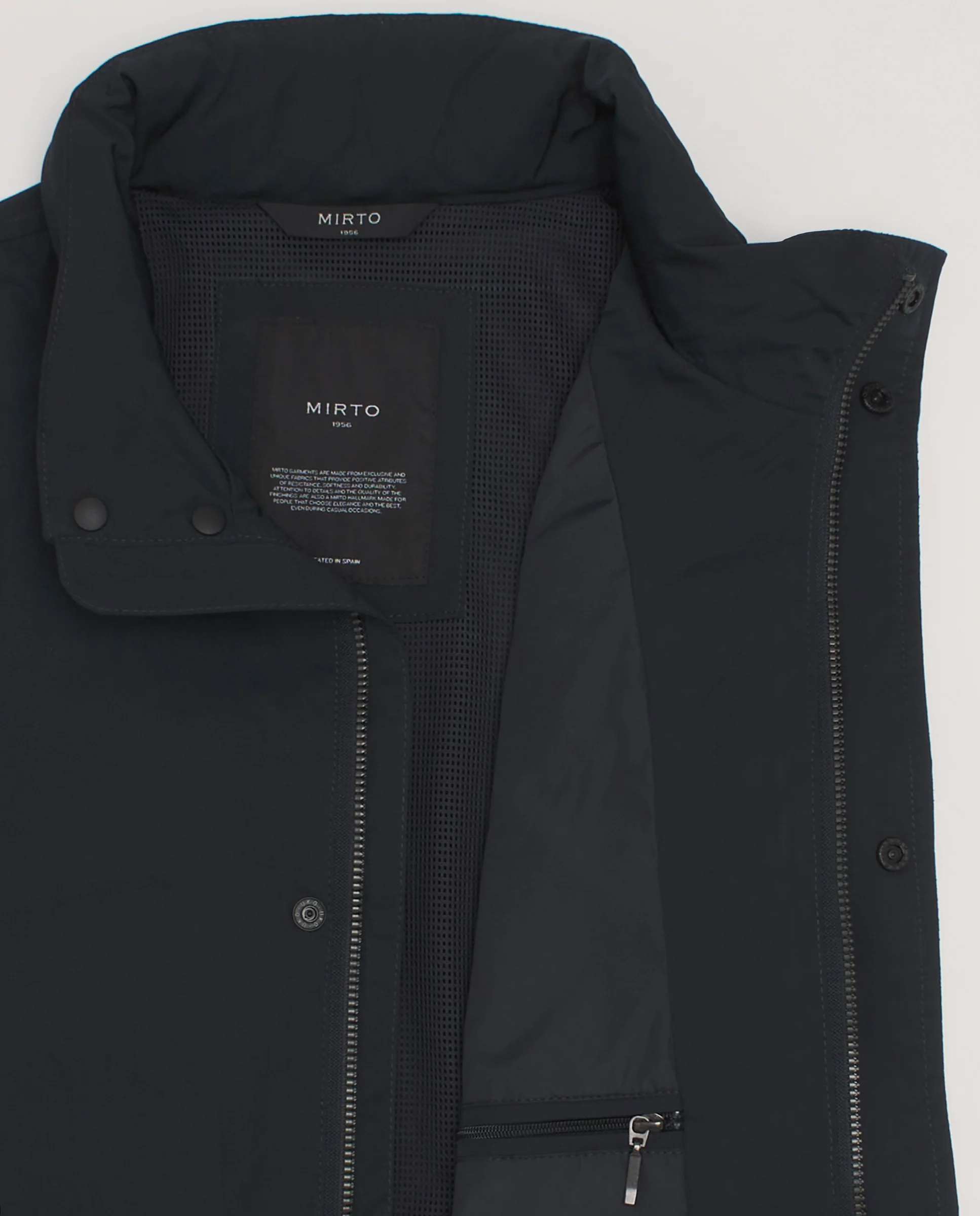 Parka corta azul oscuro con capucha oculta - Image 5