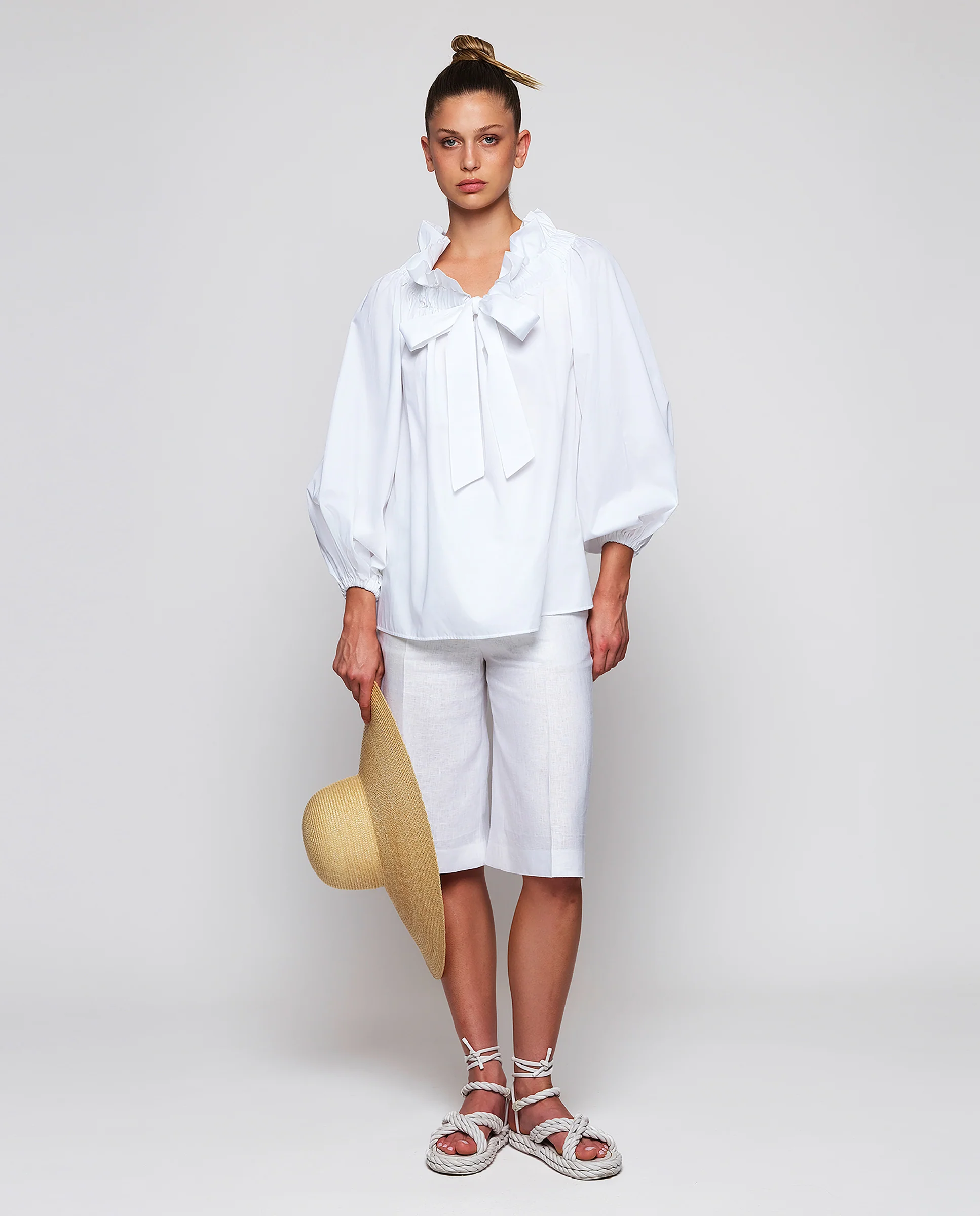Top blanco de algodón. - Image 3
